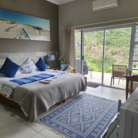 Mackenzies Accommodation 이스트런던 외부 사진