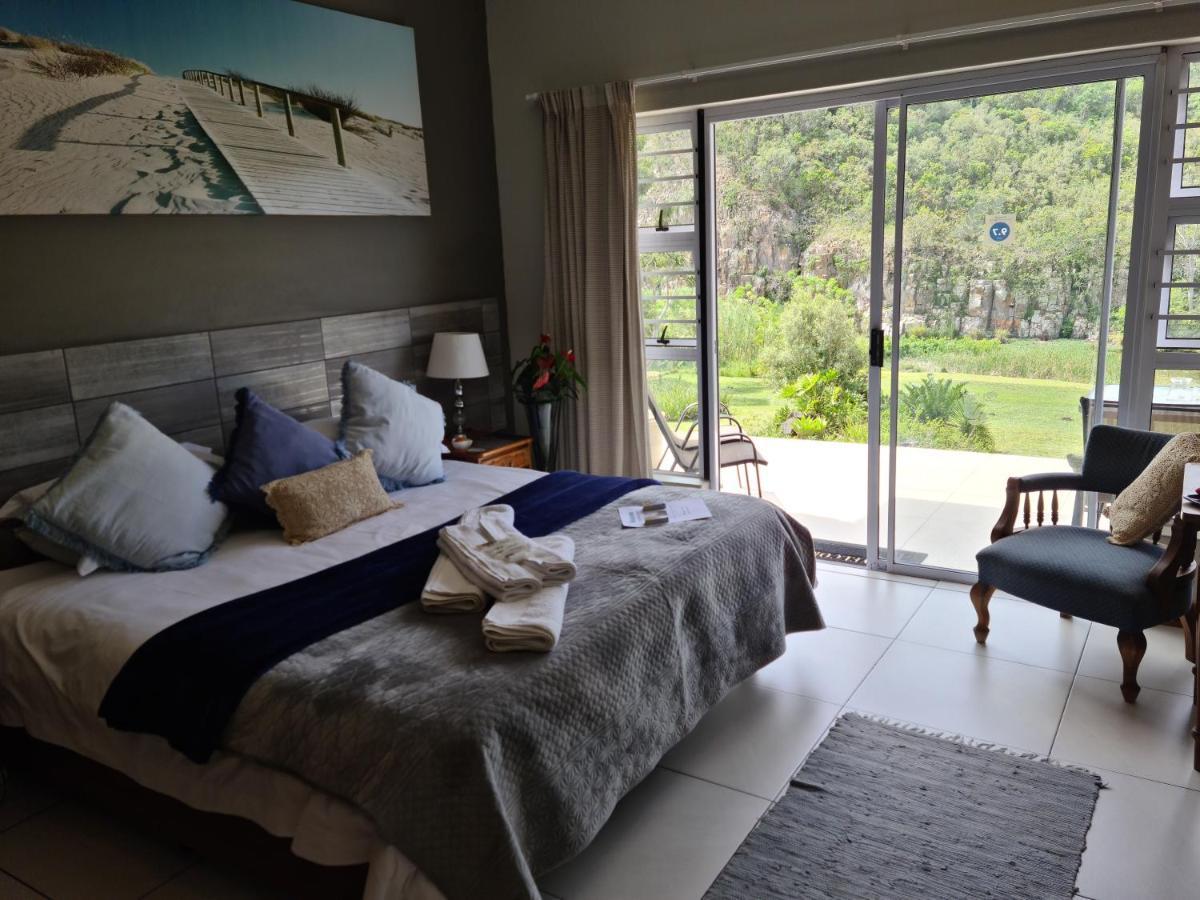 Mackenzies Accommodation 이스트런던 외부 사진