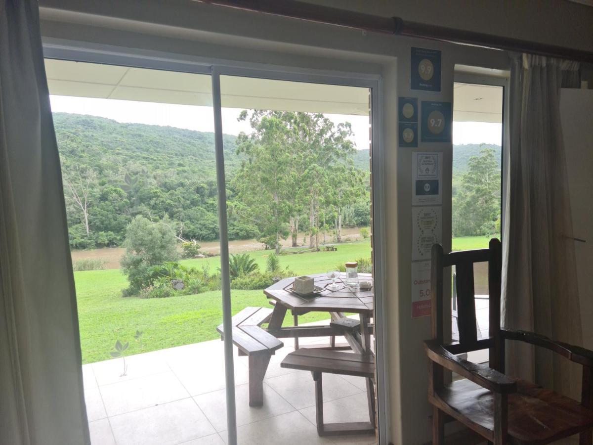 Mackenzies Accommodation 이스트런던 외부 사진
