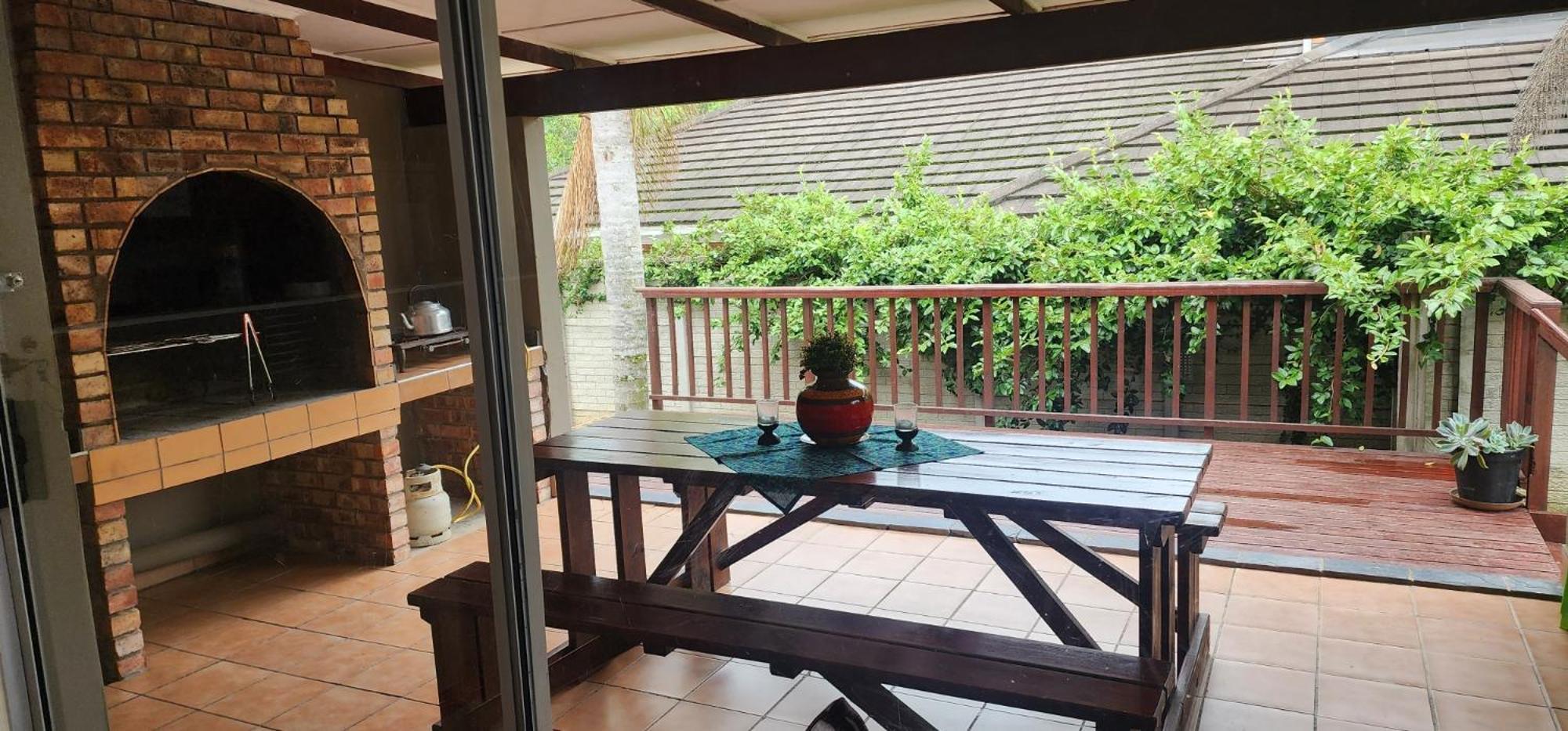 Mackenzies Accommodation 이스트런던 외부 사진