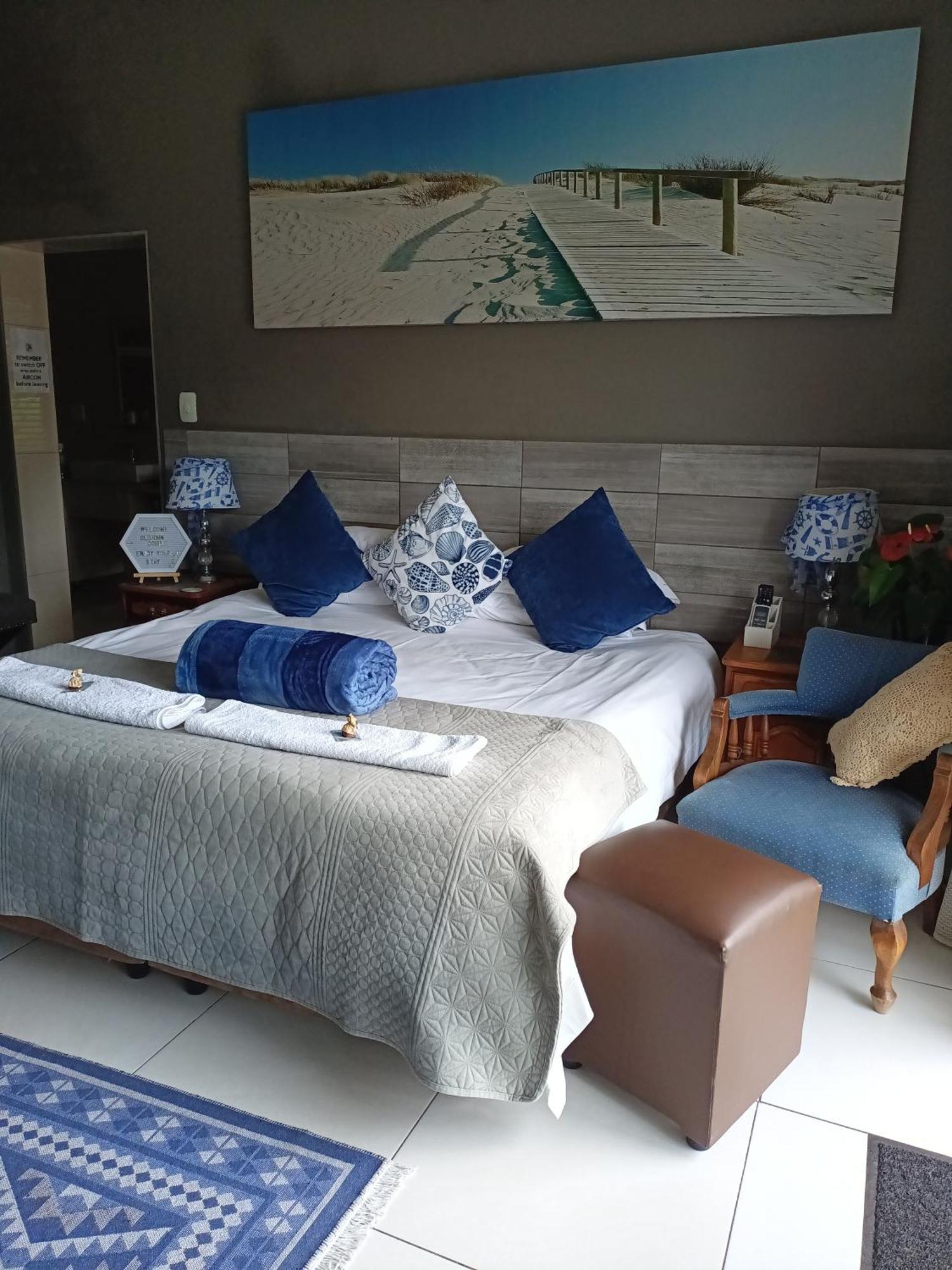 Mackenzies Accommodation 이스트런던 외부 사진